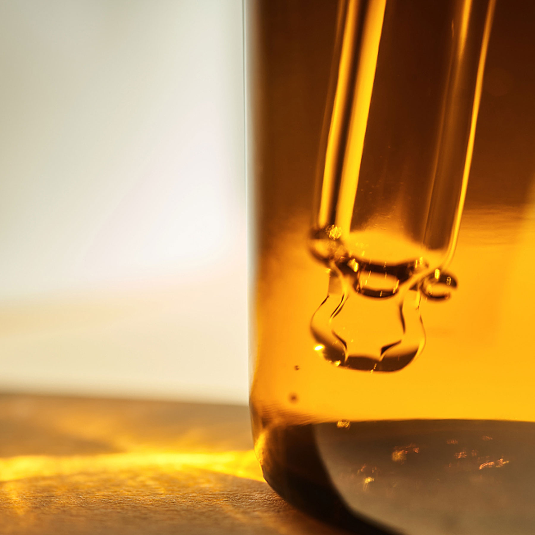 Succinic Anhydrit được sử dụng để làm gì?