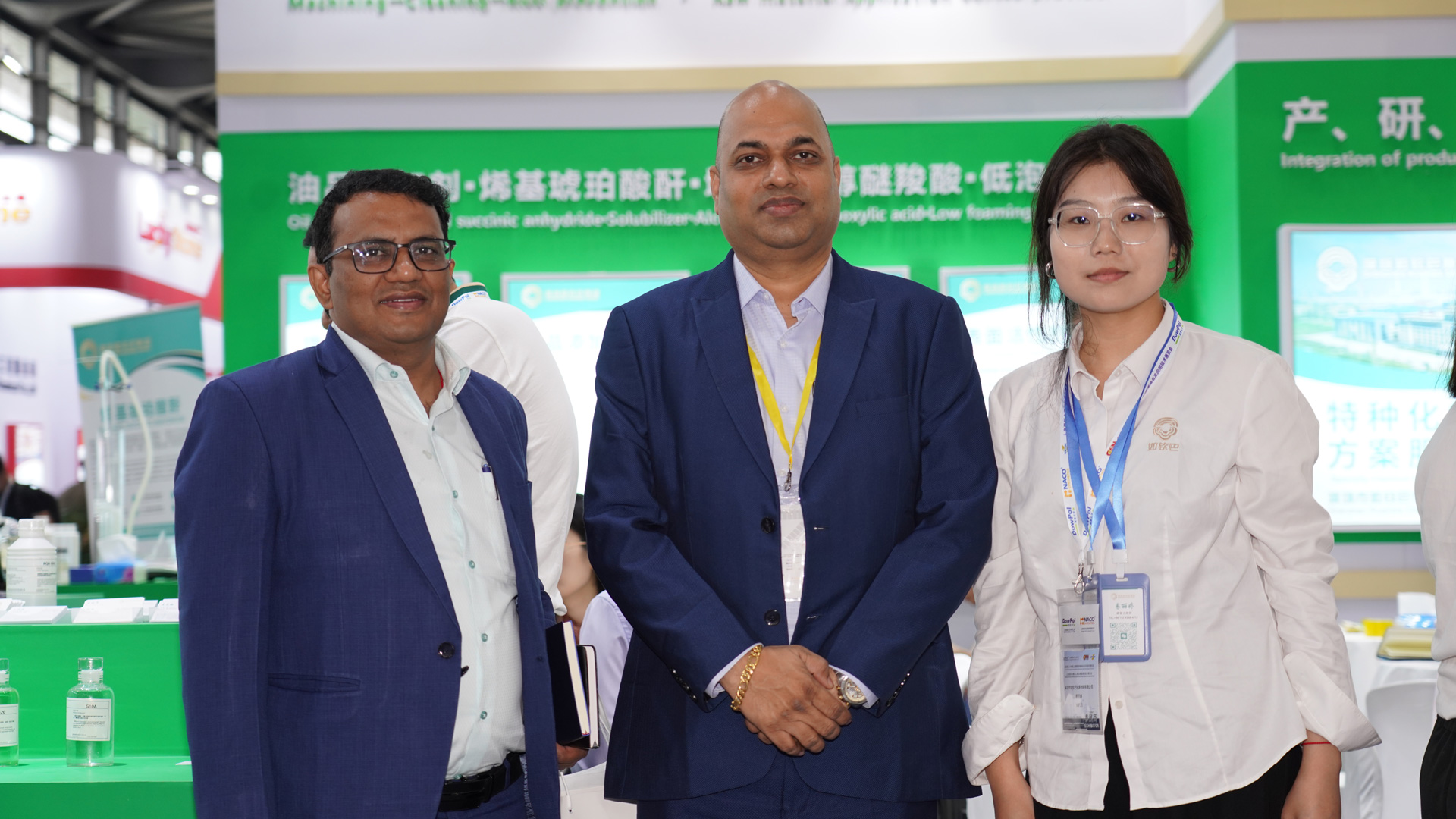 Triển l&atilde;m b&ocirc;i trơn China4