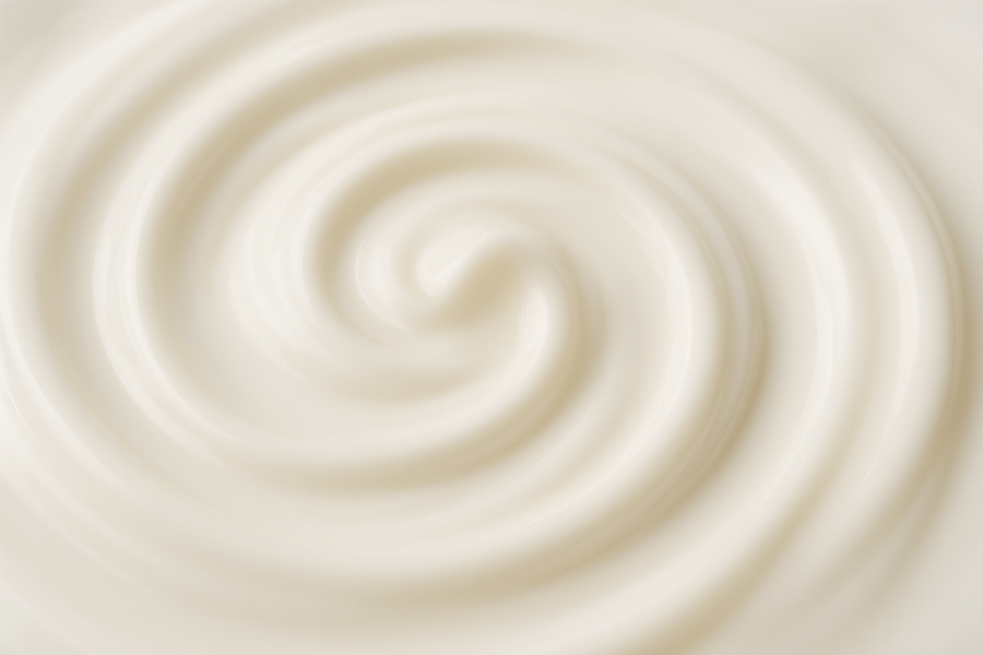 Vai trò của chất hoạt động bề mặt trong mỹ phẩm: Nhũ hóa và hòa tan